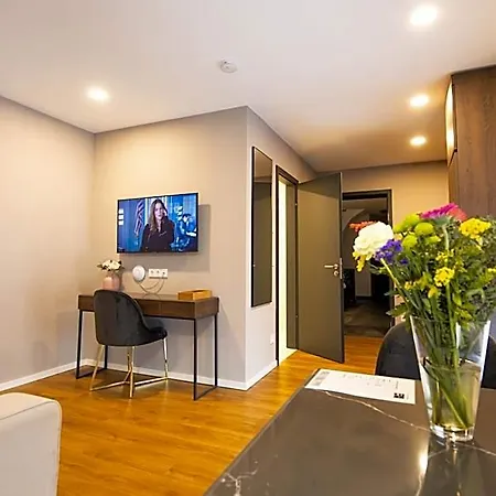 B-chill Hotel